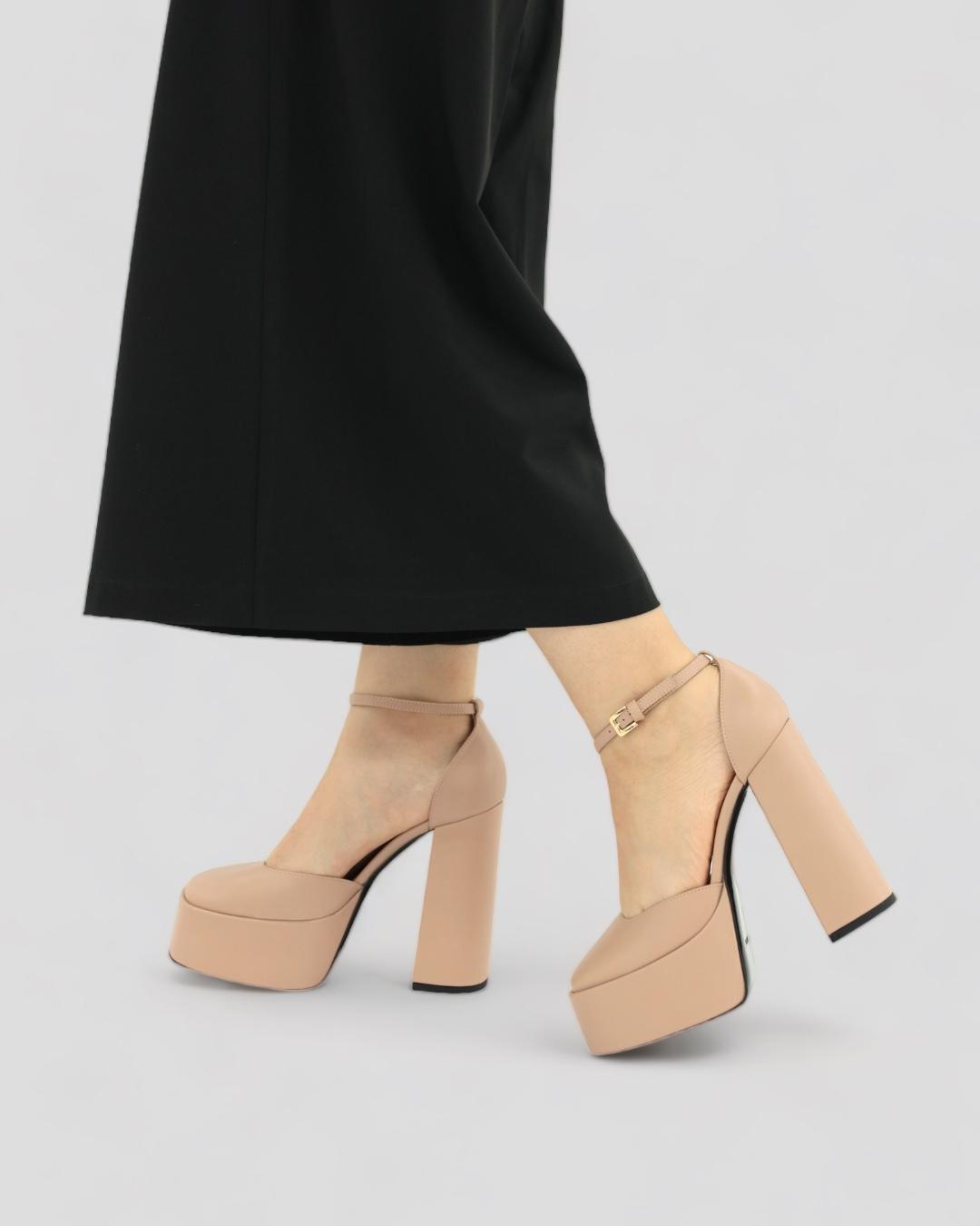 Туфли Pollini.
