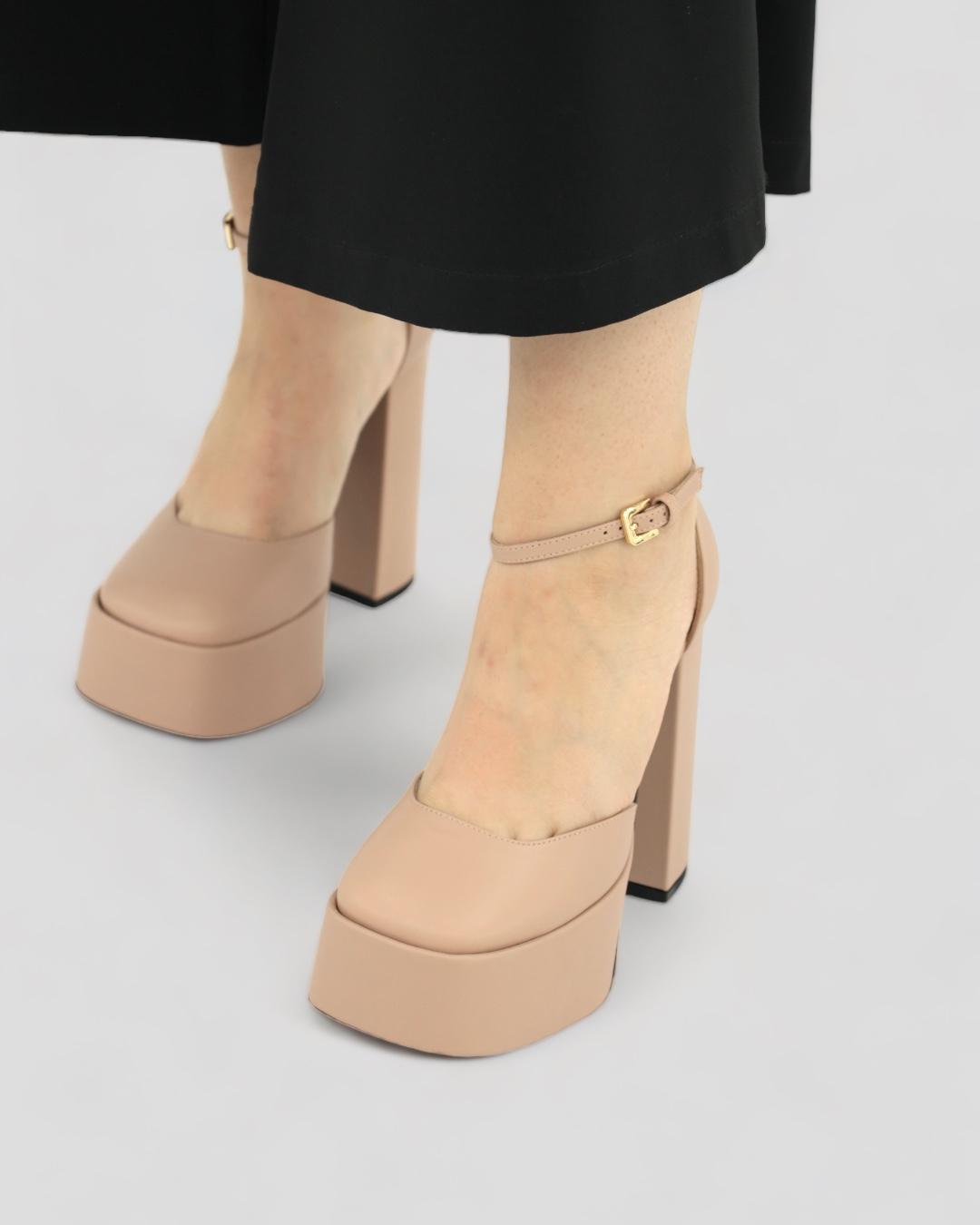 Туфли Pollini.